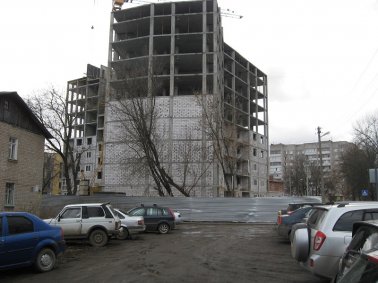 Ход строительства ЖК Тихий Бор (ул. Деревенская) на 10 апреля 2015